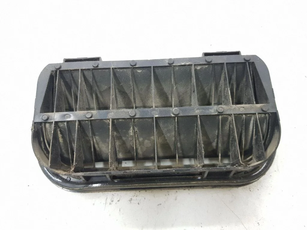 Ventilatsioonirest – Volkswagen Passat B5 (1997-2000)