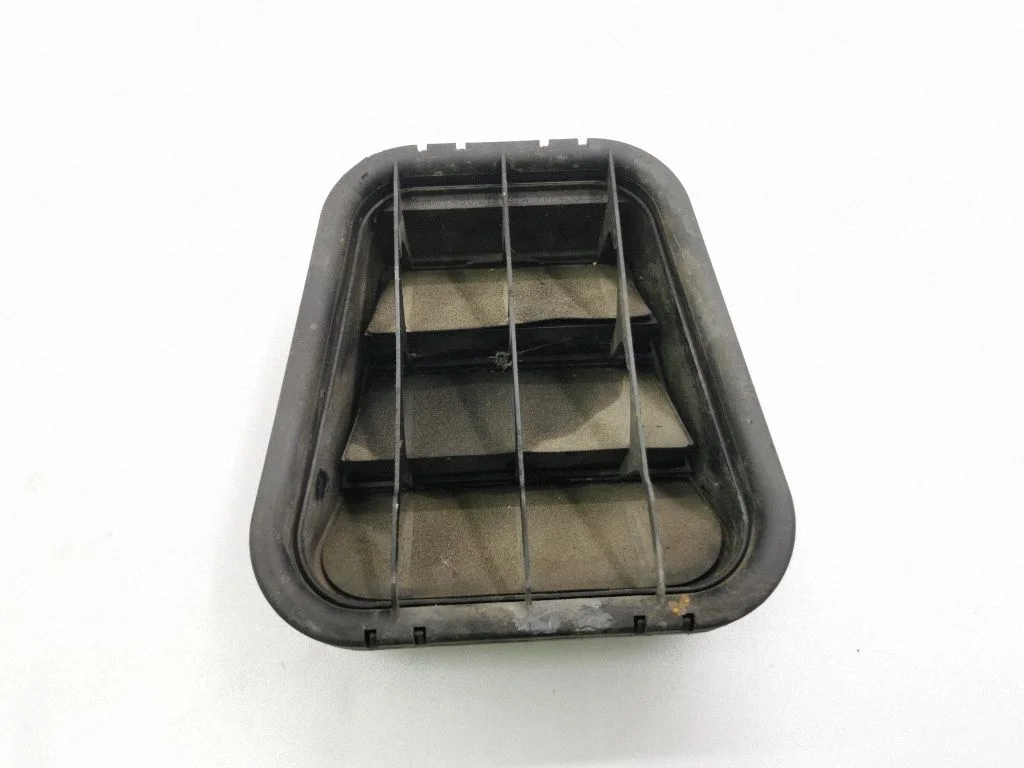 Ventilācijas režģis 4B0819181A