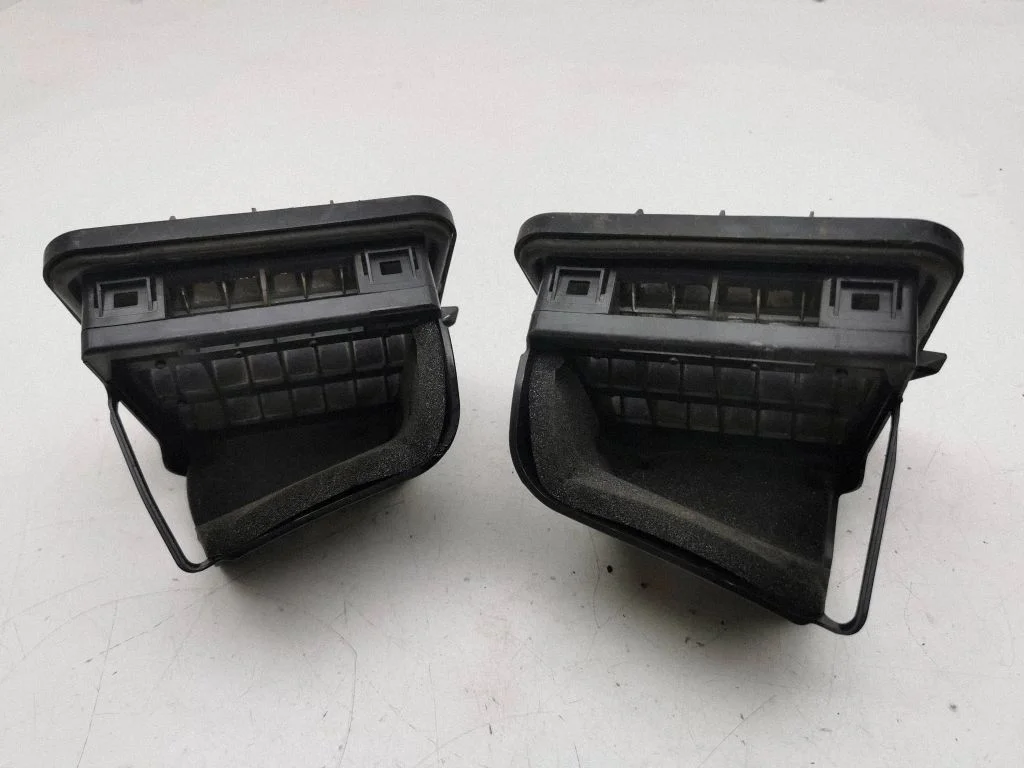 Ventilatsioonirest 4G8819301