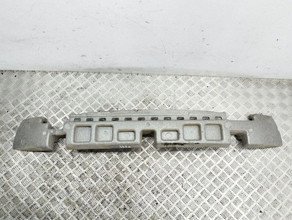 Rear bumper foam support bar