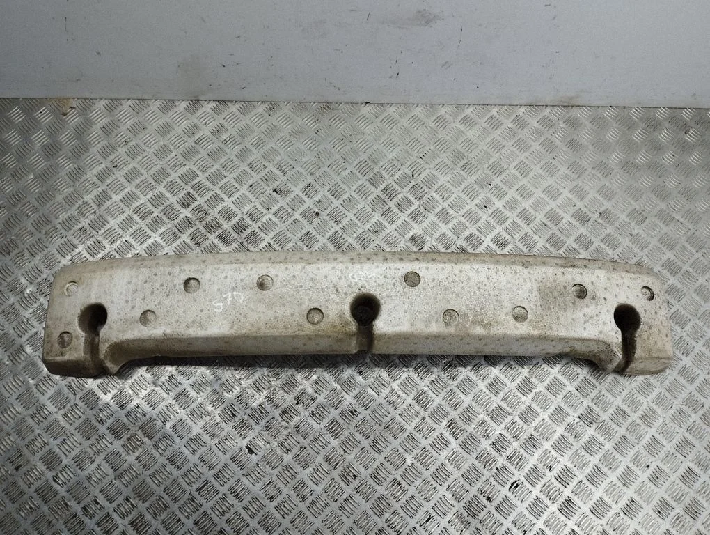 Rear bumper foam support bar