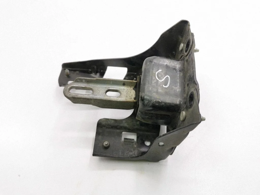 Gearbox mount 9806658980