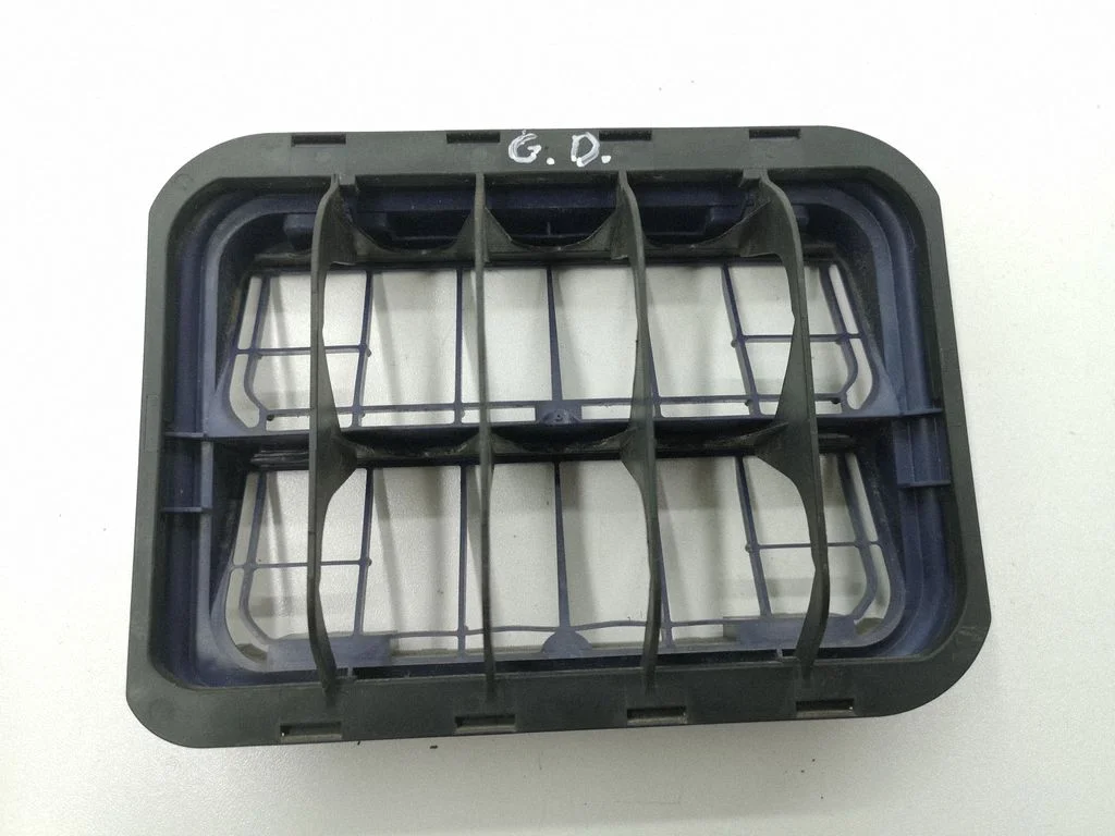 Quarter panel pressure vent – Citroen C5 (2008-2016)