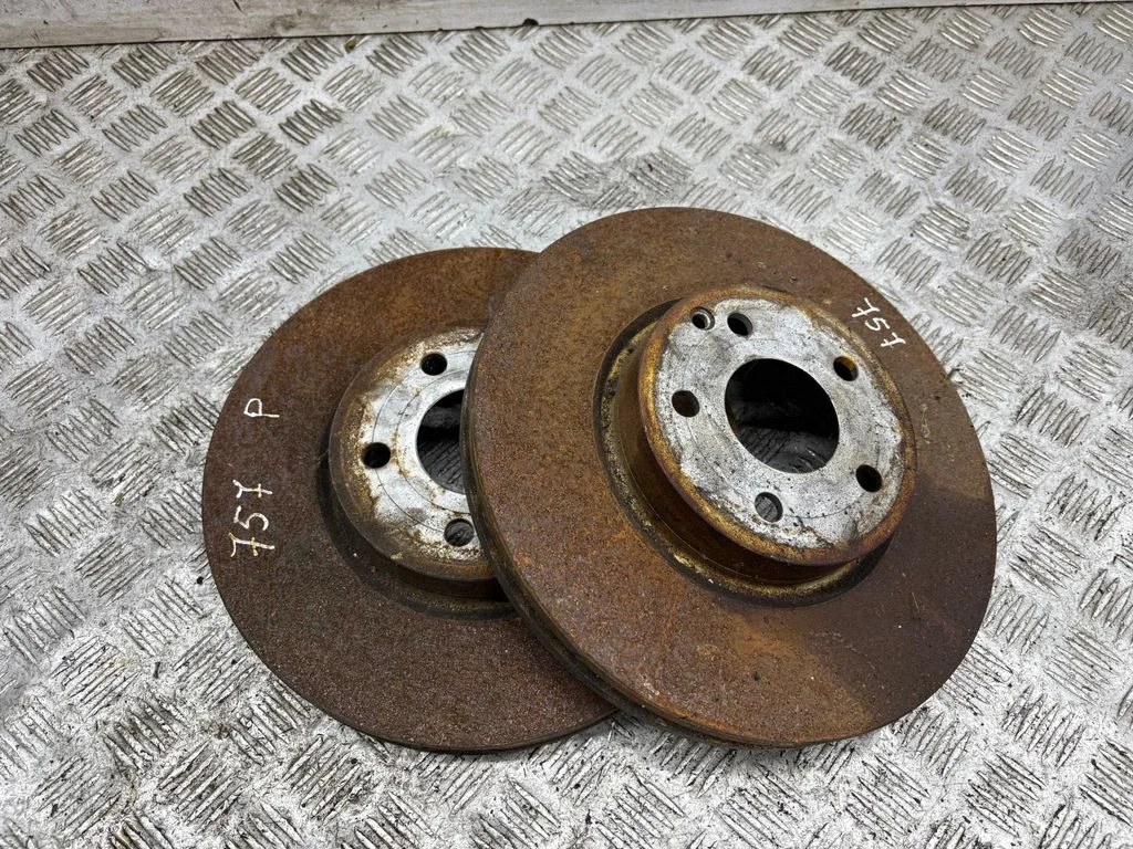 Priekšējais bremžu disks