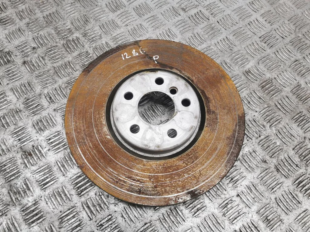 Front brake disc – left