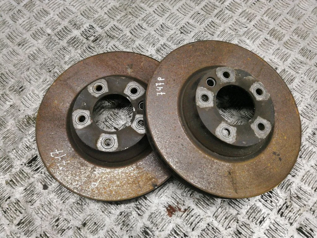 Priekšējais bremžu disks