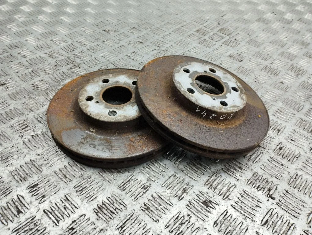 Esimene piduriketas – Toyota Prius (XW30) (2009-2015)