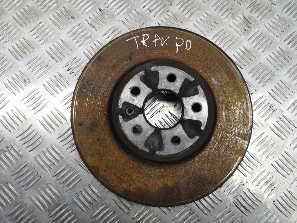 Priekšējais bremžu disks – labā