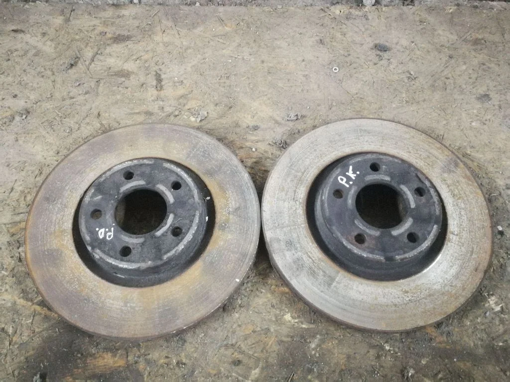 Priekšējais bremžu disks
