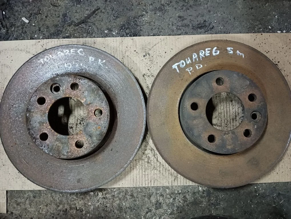 Priekšējais bremžu disks