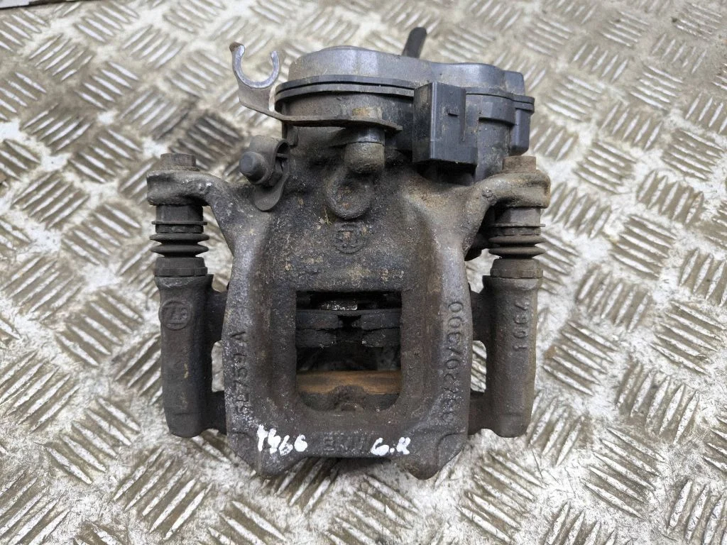 Tagumine pidurisadul 6891065
