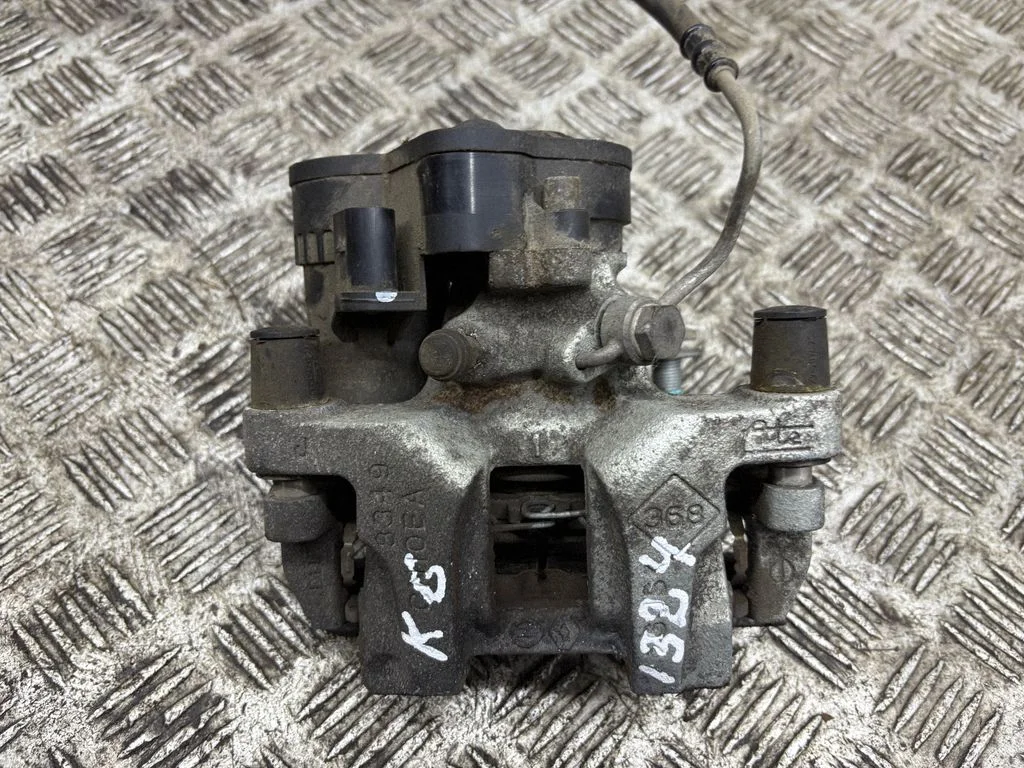 Tagumine pidurisadul 440108549R
