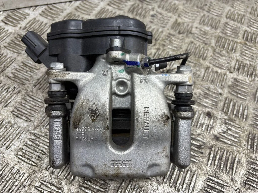 Tagumine pidurisadul 440002496R