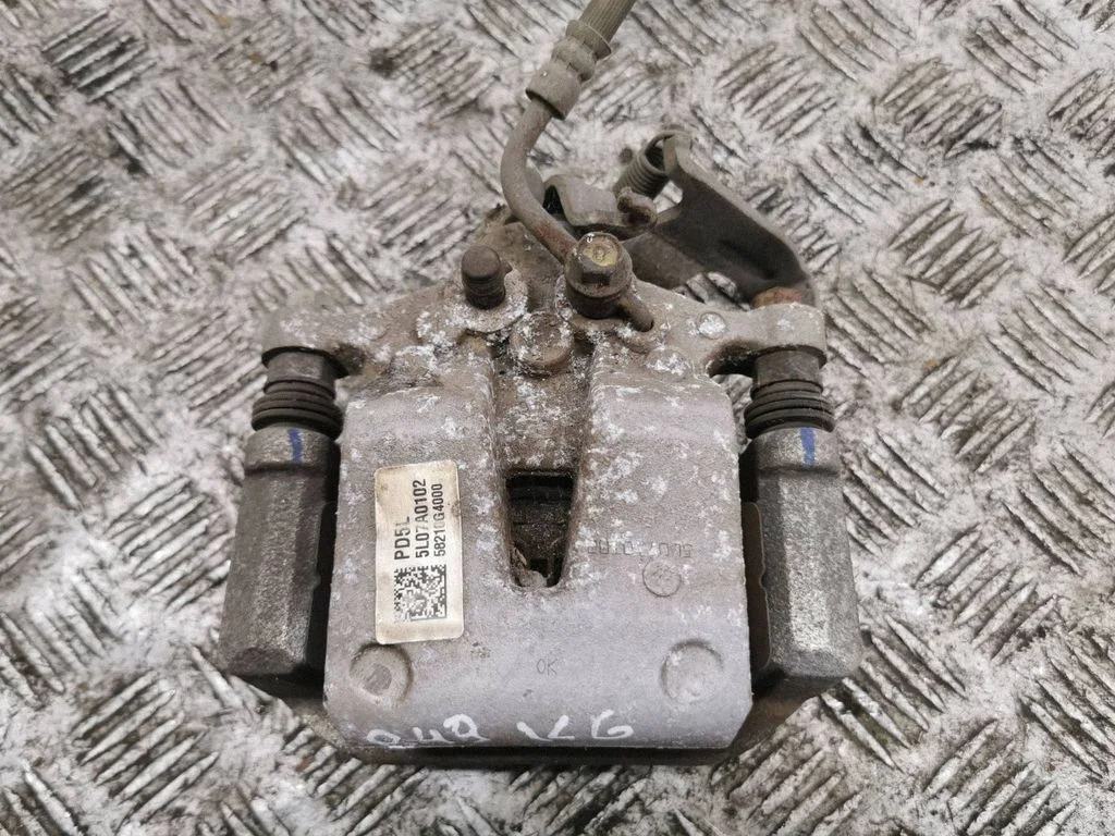 Rear brake caliper 58210G4000
