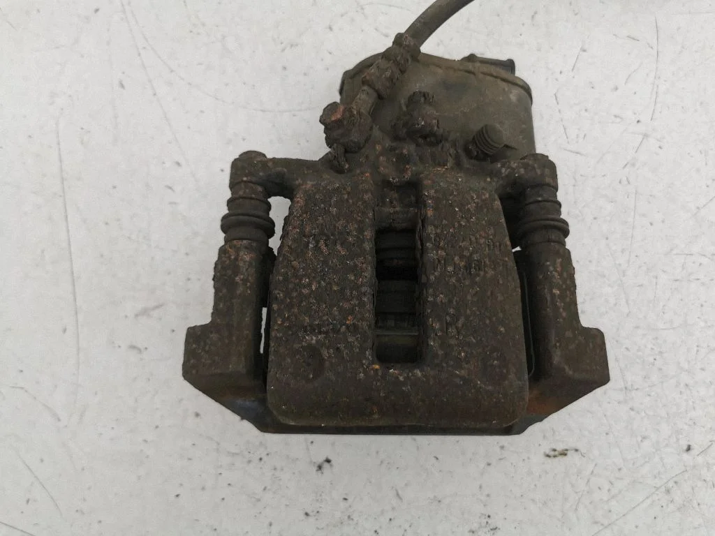 Rear brake caliper – right