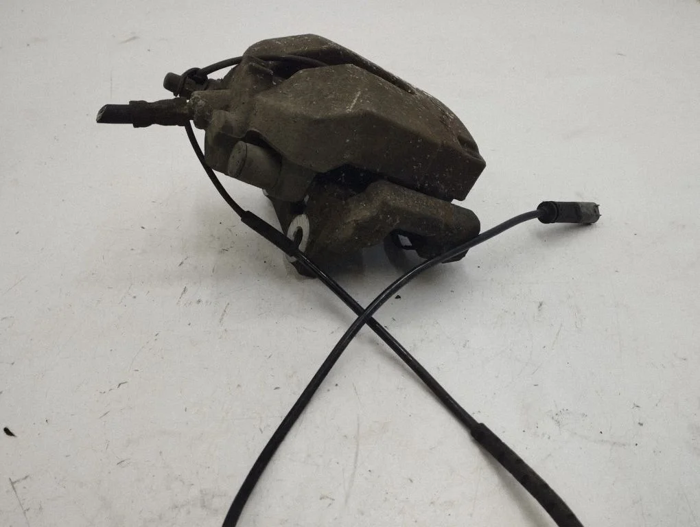 Rear brake caliper – right