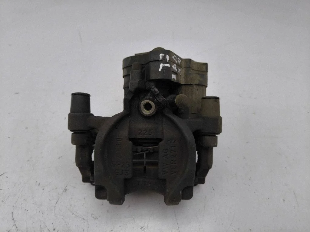 Tagumine pidurisadul 215CLZP11419M