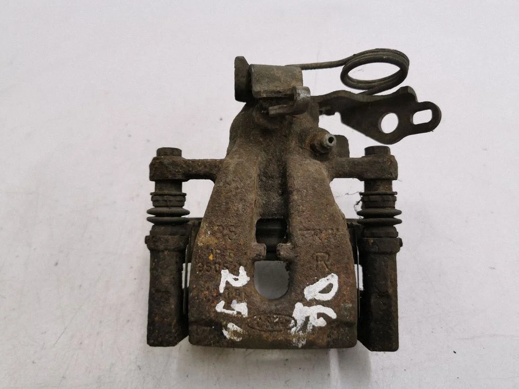 Tagumine pidurisadul – parem