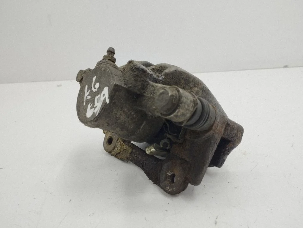 Rear brake caliper 0204Y01338