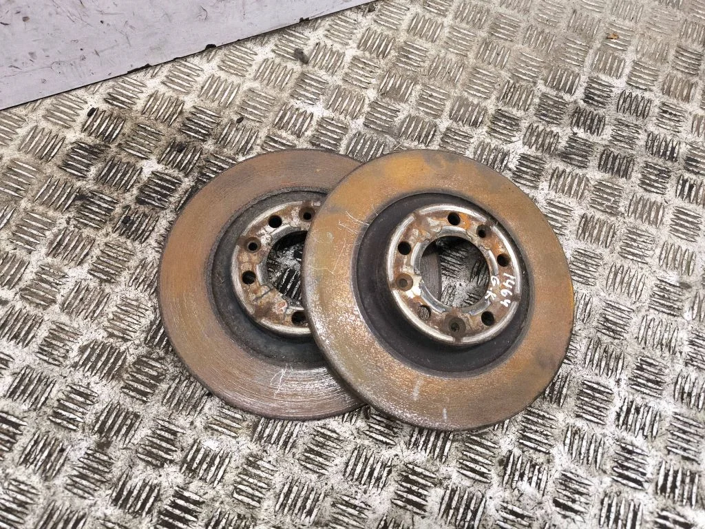 Tagumine piduriketas