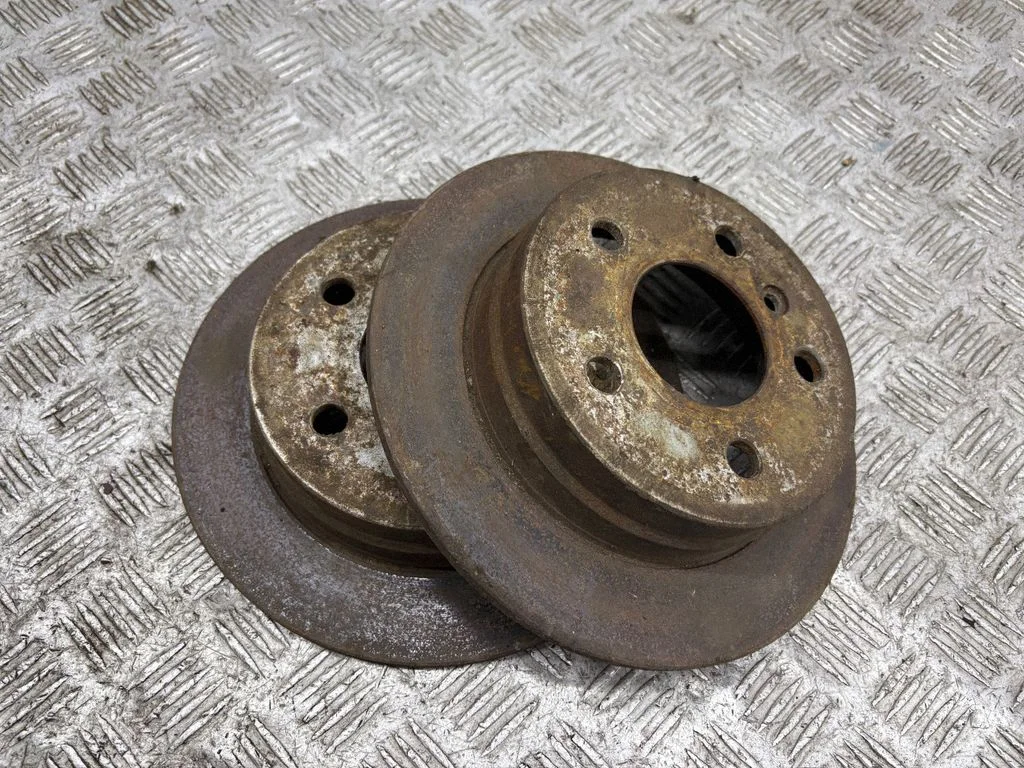 Aizmugurējais bremžu disks