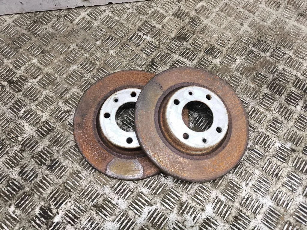 Aizmugurējais bremžu disks