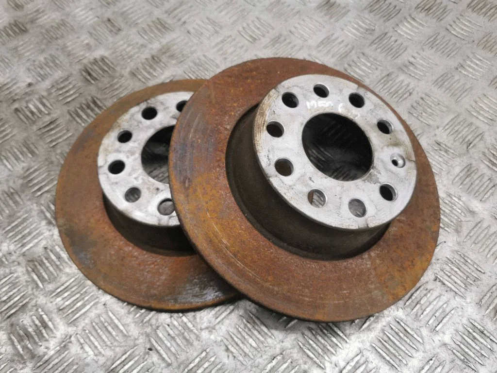 Aizmugurējais bremžu disks