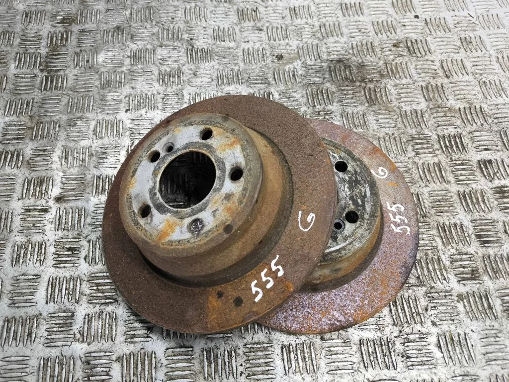 Aizmugurējais bremžu disks