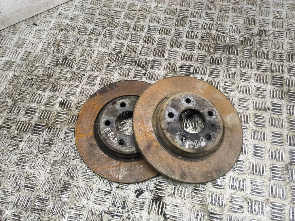 Aizmugurējais bremžu disks