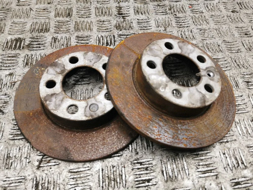 Aizmugurējais bremžu disks