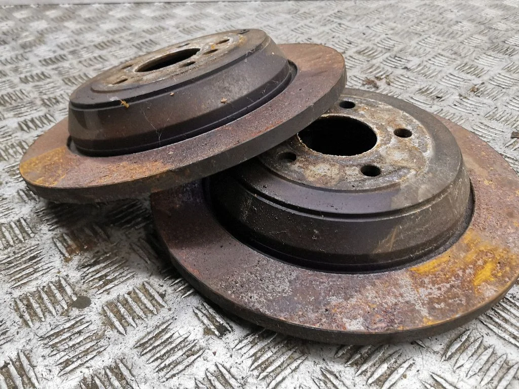 Aizmugurējais bremžu disks