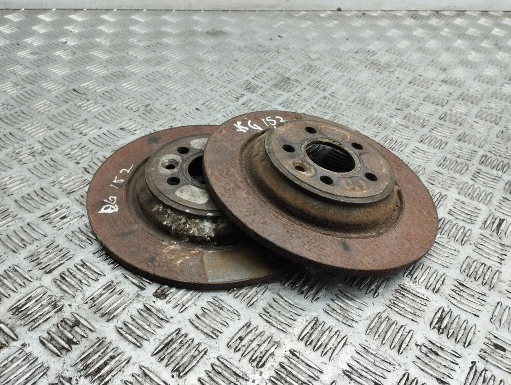 Aizmugurējais bremžu disks