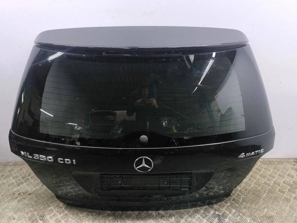 Tailgate/trunk/boot lid