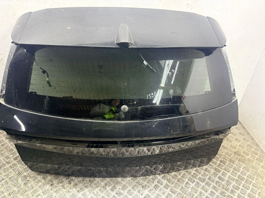 Tailgate/trunk/boot lid