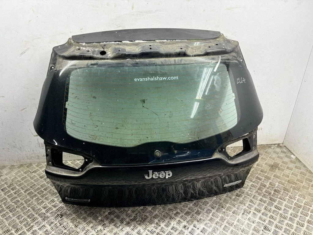 Tailgate/trunk/boot lid