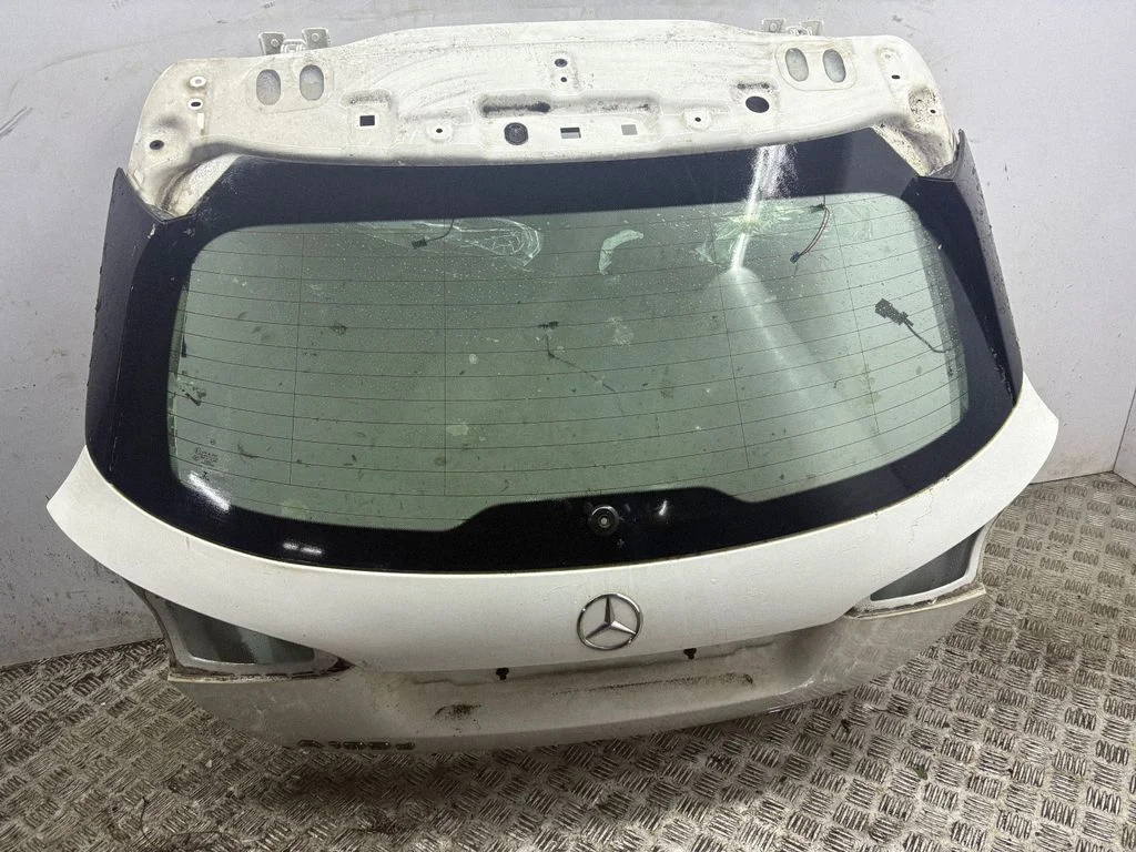 Tailgate/trunk/boot lid