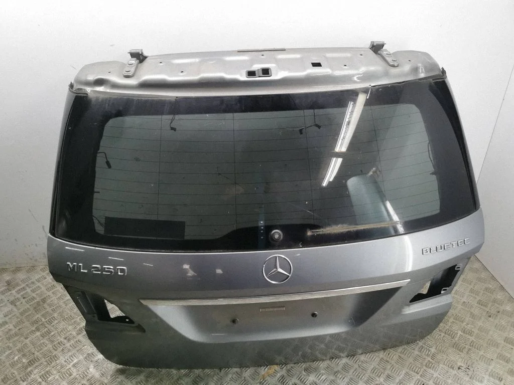 Tailgate/trunk/boot lid