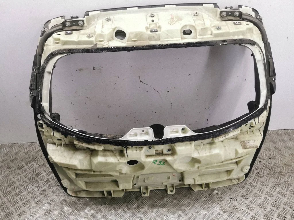 Tailgate/trunk/boot lid