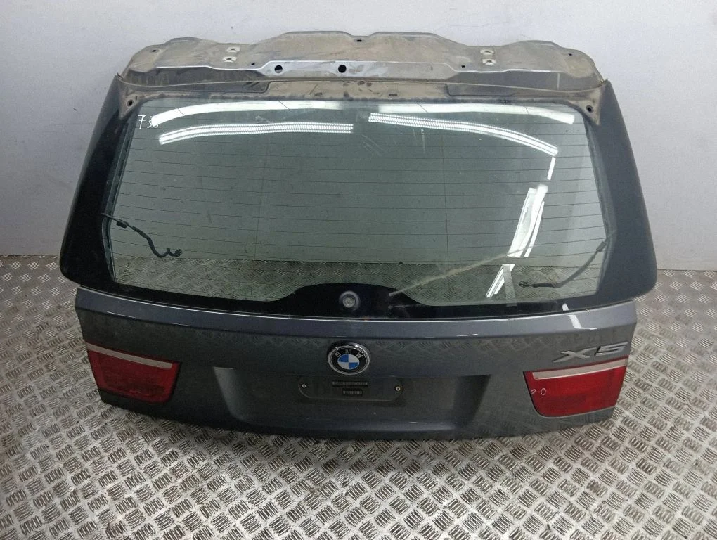 Tailgate/trunk/boot lid