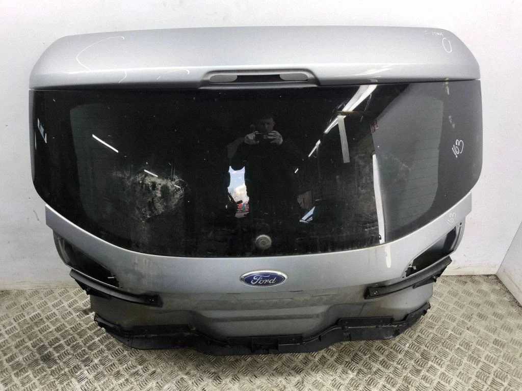 Tailgate/trunk/boot lid