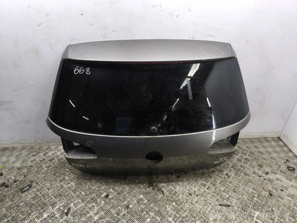 Tailgate/trunk/boot lid