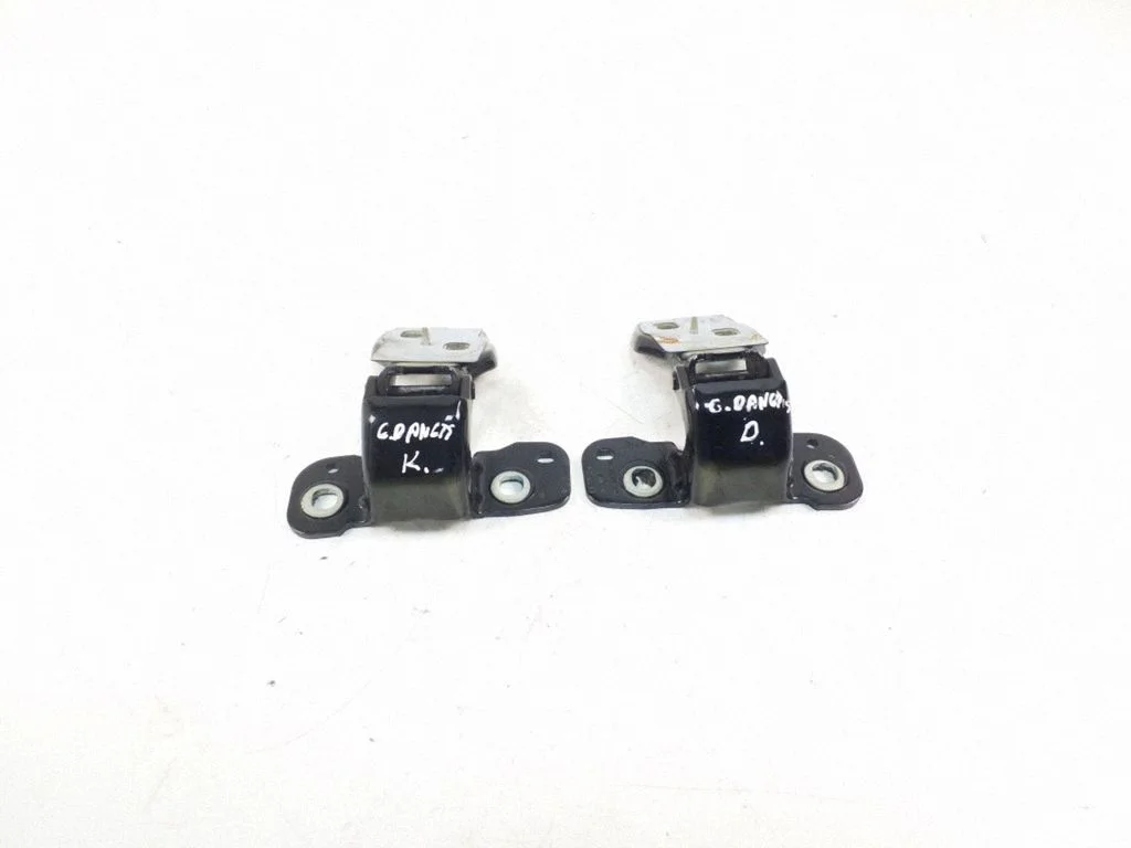 Tailgate/trunk/boot hinge 9682254780