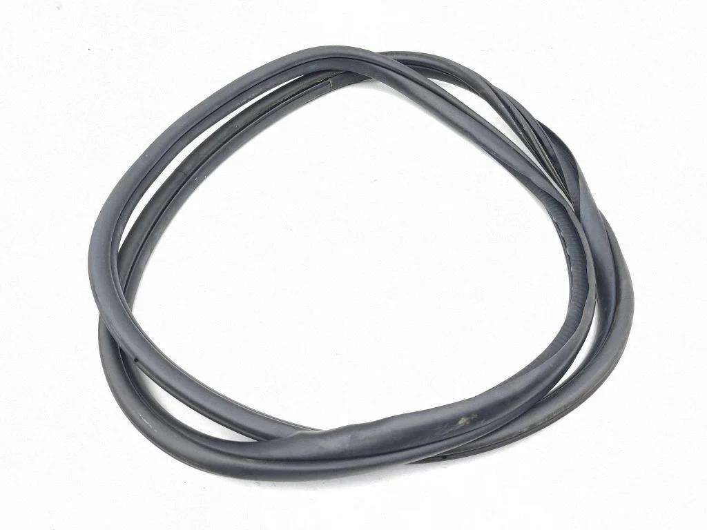 Loading door rubber seal (on body) – Mini Cooper Countryman F60 (2017-)