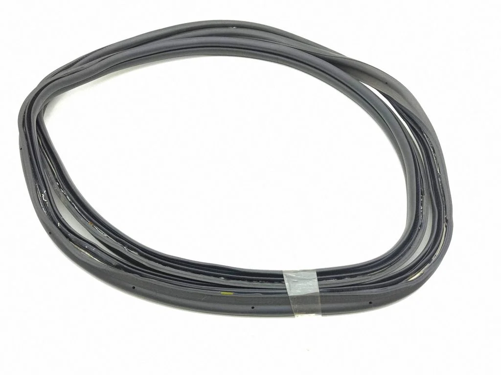 Loading door rubber seal (on body)