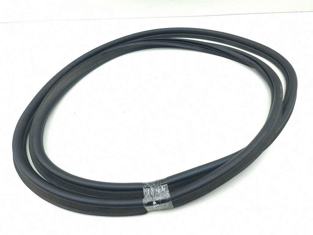 Loading door rubber seal (on body)