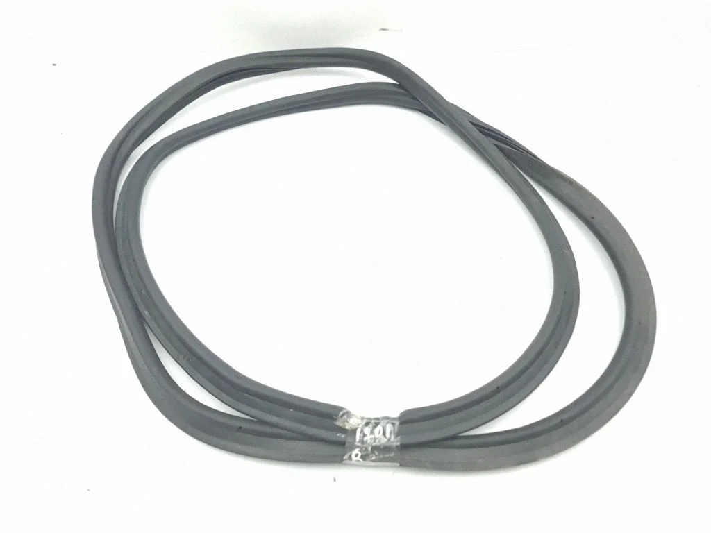 Loading door rubber seal (on body)
