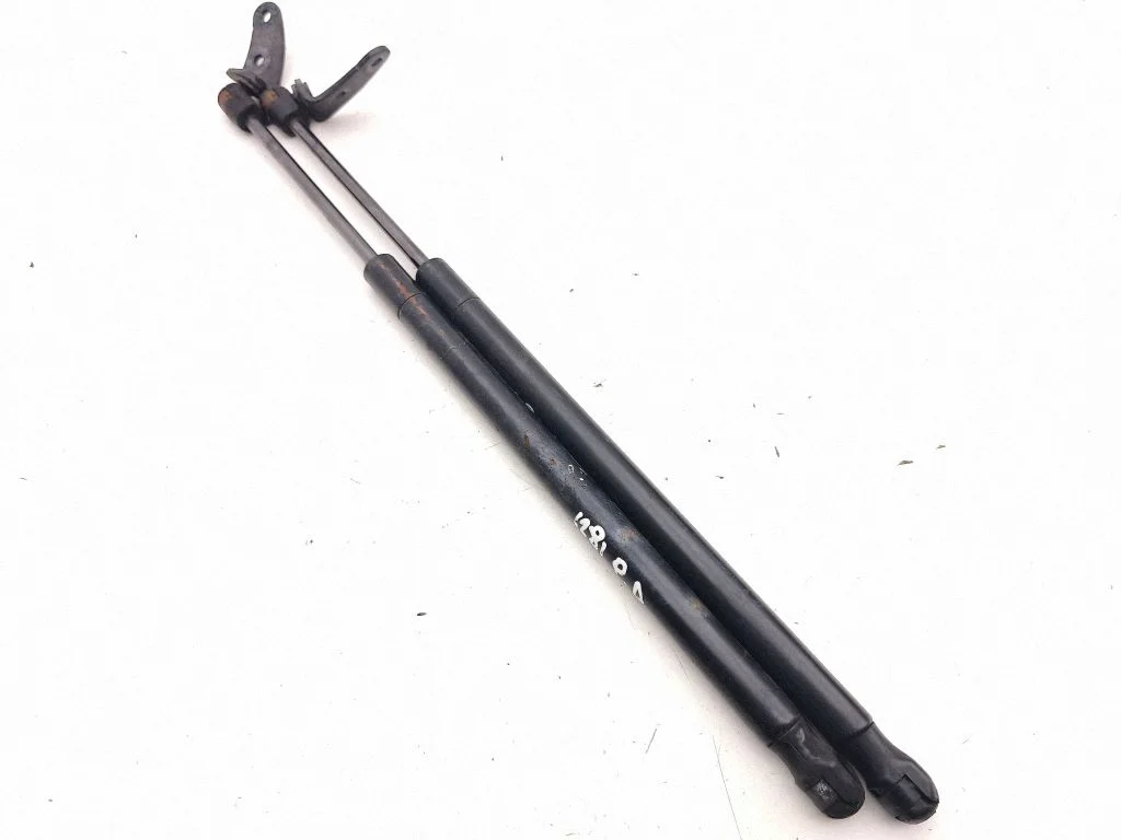 Siłownik (sprężyna gazowa) klapy bagażnika A276006603