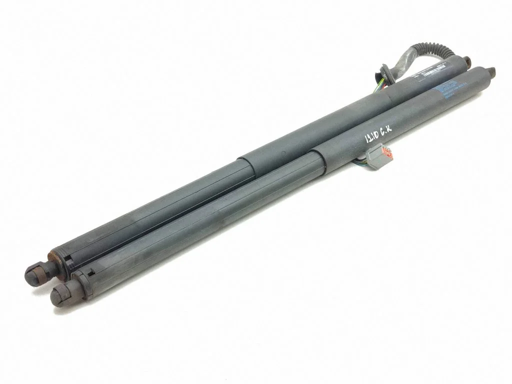 Siłownik (sprężyna gazowa) klapy bagażnika 600661100B