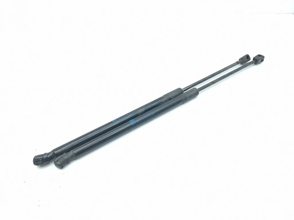 Siłownik (sprężyna gazowa) klapy bagażnika A2469800564