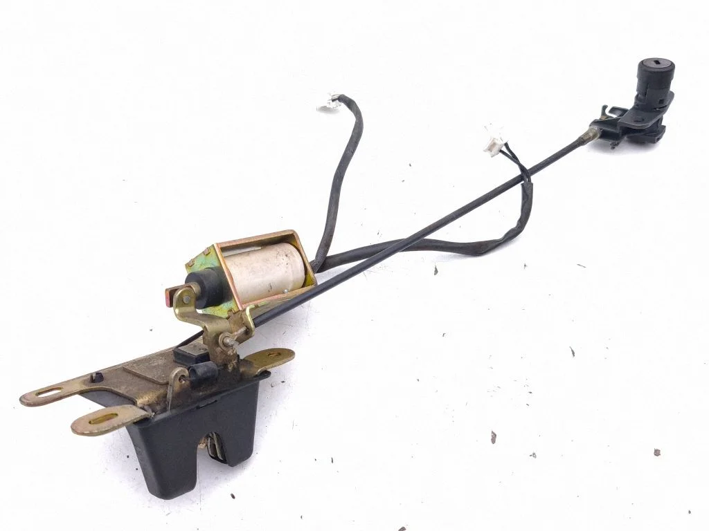 Tailgate/trunk/boot lock/catch/latch
